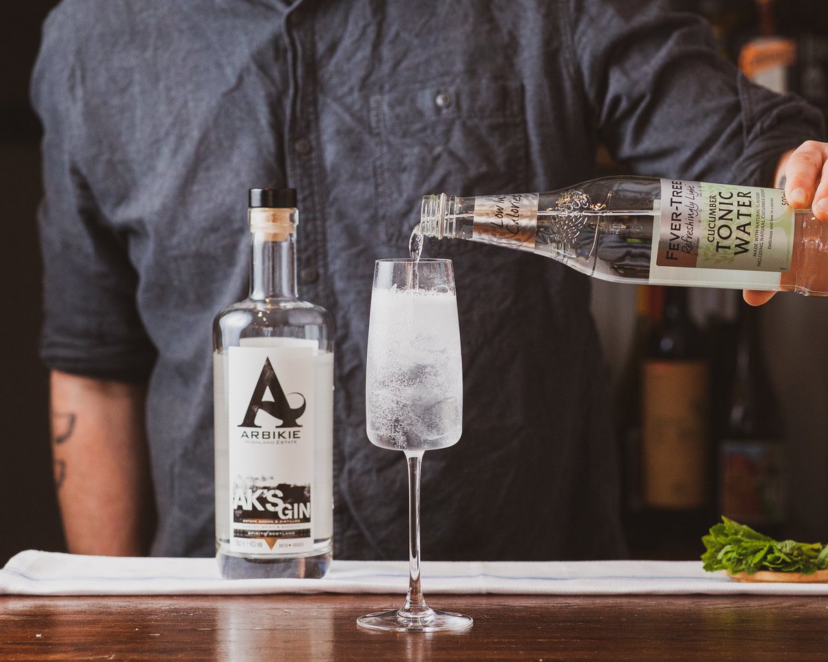 Arbikie's tweet photo. It would be rude not to on #InternationalGinandTonicDay! Join in the celebrations with this delicious Gin and Tonic using Arbikie AK’s Gin and Fever-Tree Cucumber Tonic.
50ml #AKsGin
Top with @FeverTreeMixers Cucumber #Tonic
Garnish: Mint Sprig
#arbikie #ginandtonic https://t.co/yim9LMT6AD
