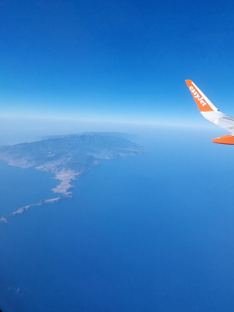 AlanDMunday's tweet photo. Just returned home from #Madeira flying with @easyJet - a lovely week and looking forward to our next holiday @PestanaHotels https://t.co/ccVCxrPinY