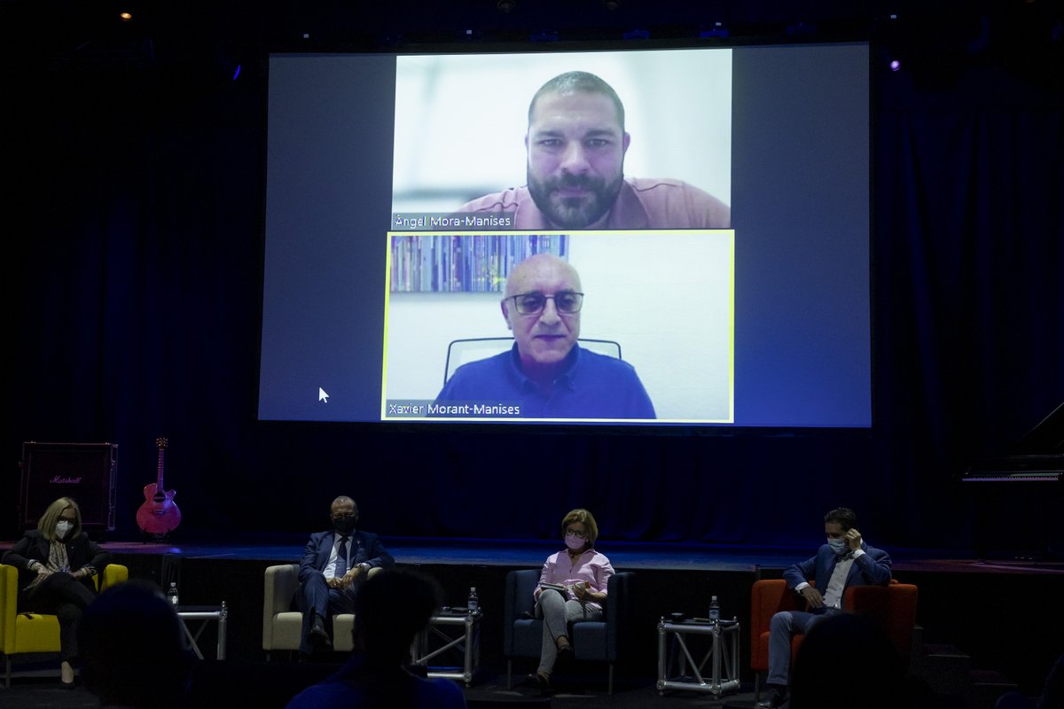 LpaCultura's tweet photo. La ciudad acoge un encuentro en donde #LPGC y Manises ponen en común su ilusión por formar parte de la Red de Ciudades Creativas de la UNESCO

Llíria aportó su experiencia como ciudad que forma parte de la red desde 2019

https://t.co/GdAuV8gBrf https://t.co/X7fSiMWzkV