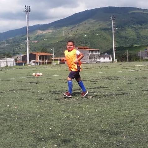 andresbellofcc's tweet photo. #AndresBelloFC | ⚡Veloces como el viento.

#SomosLaMareaAzul 💙⚽🇻🇪 https://t.co/IfWzX6oOzU