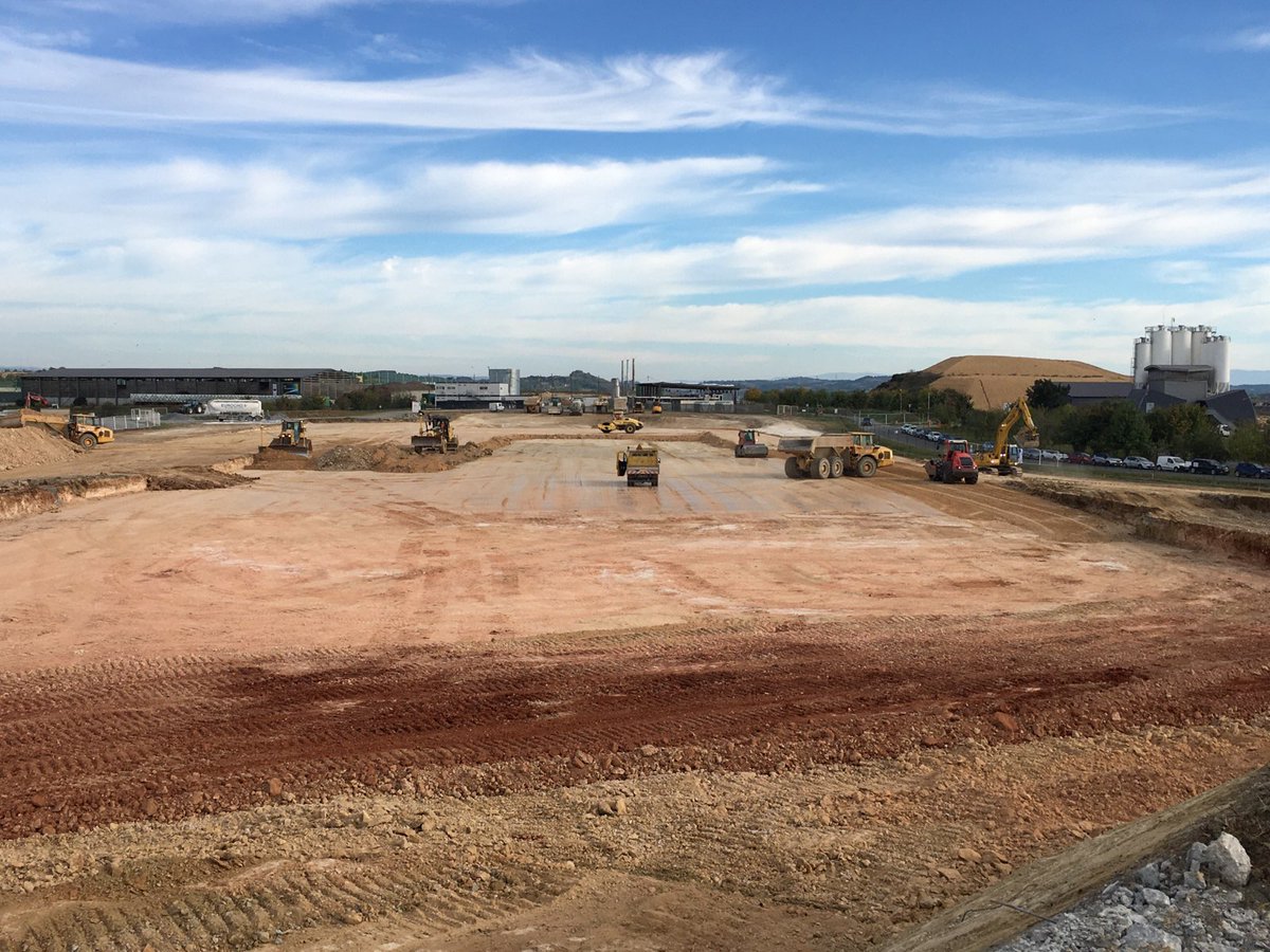 Themelia_81's tweet image. Pose de la première pierre / brique chez @Trifyl pour sa future usine Horizon 2030 

Chantier à suivre prochainement sur le site de @Themelia_81 
themelia.fr/actualite-pose…

#TH2030 #TARN #valorisationdéchets #labessierecandeil