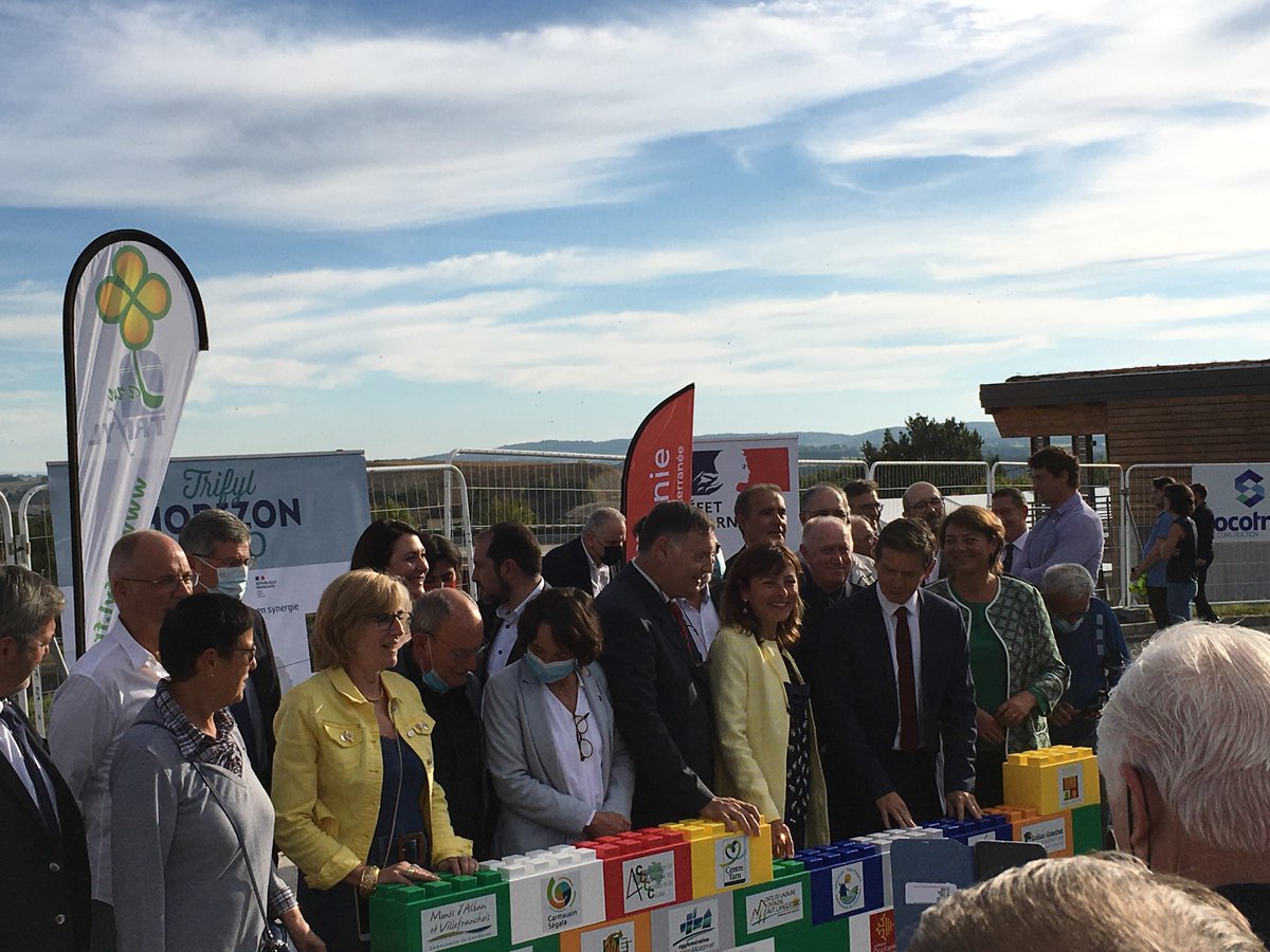 Themelia_81's tweet image. Pose de la première pierre / brique chez @Trifyl pour sa future usine Horizon 2030 

Chantier à suivre prochainement sur le site de @Themelia_81 
themelia.fr/actualite-pose…

#TH2030 #TARN #valorisationdéchets #labessierecandeil
