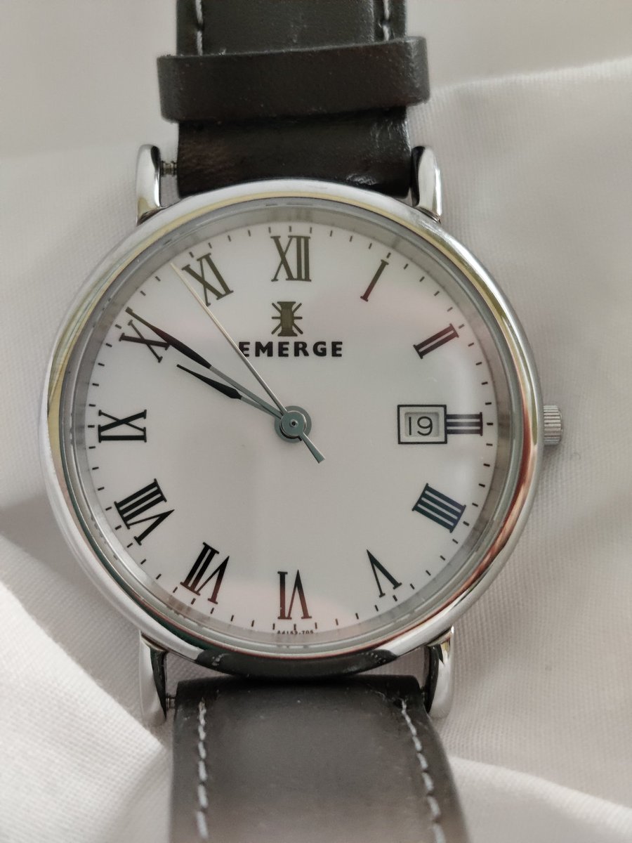 WatchYouKnow1's tweet photo. Nobody has ever been able to identify this brand. Do you recognize it?

My YouTube channel: https://t.co/d44NXPJ0Uo

#mysterywatch #swissmicrobrand #emergewatch #emerge #watchesofinstagram #wristcandy #sapphirecrystal #watchoholic #wristwatchunder10k #watchcollection https://t.co/yEVO4tjfWD