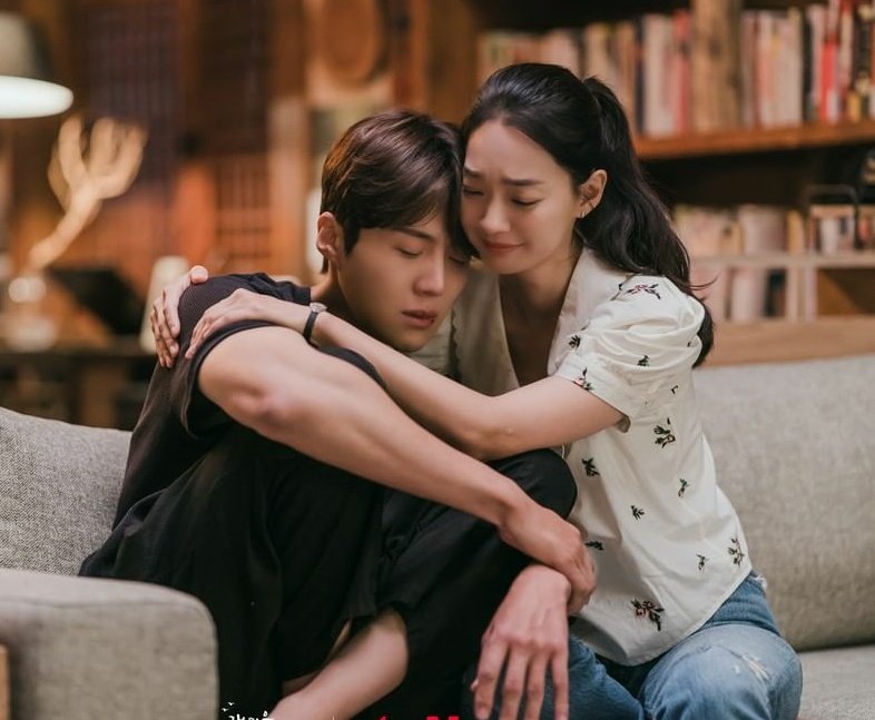 dramacupid's tweet photo. The more I watch yoon hye jin, the more she resembles real life Shin min Ah🥺✨ #HometownChaChaChaEp15 #ShinMinAh #yoonhyejin #KimSeonHo #KimWoobin #HongDusik #tvn https://t.co/vnnJqo9MPV