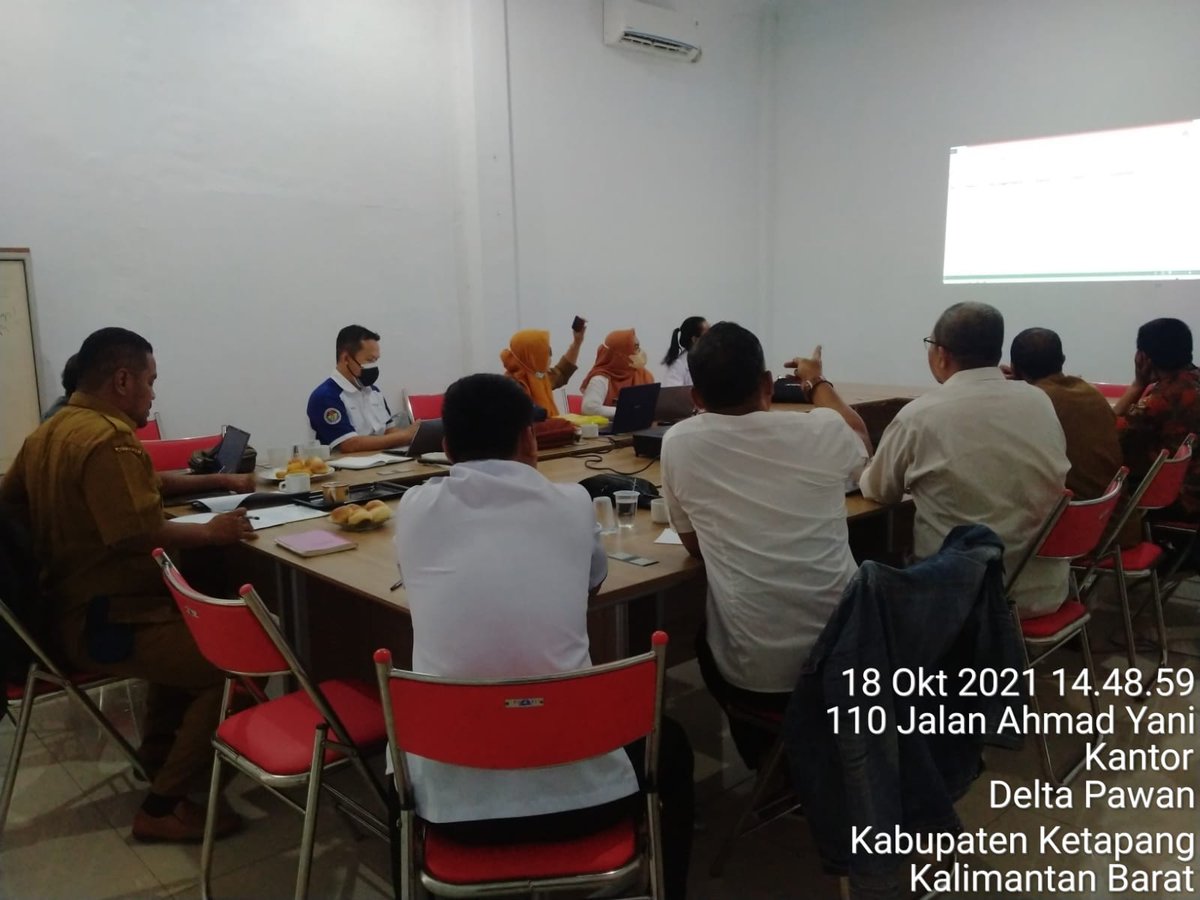 Muhamma36243746's tweet photo. Pembahasan Tim TA P3MD bersama dinas pmd ketapang evaluasi dekumen Penyusunan RKPDes.
@jokowi 
@halimiskandarnu 
@yusradaridesa 
@bangsispusdatin 
@taufikmadjid 
@fachrilabalado 
@AndiHam03763416 
@KPW3Kalbar https://t.co/yQSfY4AcoS https://t.co/loBaKH8dww