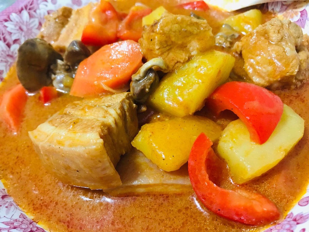 lavleeferlenssi's tweet photo. Non-spicy #Caldereta ๐ #LutongBahay #CookingWithFerlen #CamFamFoodDiary2021 #MyHealthMyWealth #HomeCooking #PinoyFood #MadeInPhilippines ๐ต๐ญ https://t.co/Nn0g0WOxWn