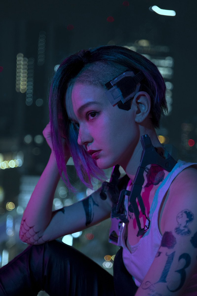 yumenvy's tweet photo. Cyberpunk 2077 cosplay. 
Model [Judy]: @Adele_Lavend 
Photographer: @yumenvy 
Assistant: @parhelion318 
Очень интересный опыт в плане съемки и обработки. Все очень старались 💙 https://t.co/pu9lnF8nIj