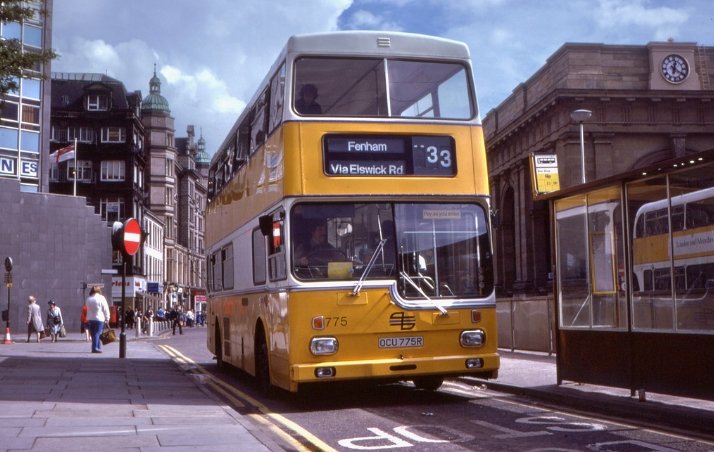 TyneFlashback's tweet image. 1977: A Tyne and Wear PTE Scania Metropolitan is pictured on Neville Street as it passes #Newcastle Central Station.

📸flic.kr/p/2jNfh1m