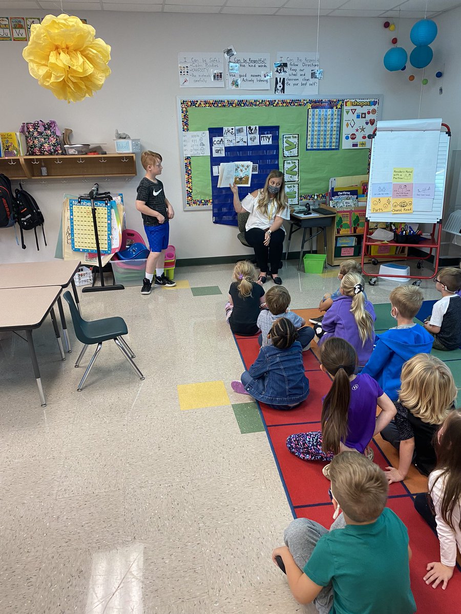 MissR_Duello's tweet photo. Carter got to read a book with his favorite kindergarten teacher and new friends! @GaffneyClass @duello_elem https://t.co/gnUTZkd7CZ