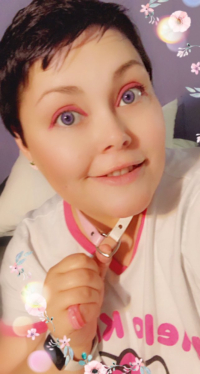 PyonBun's tweet photo. For some reason, being #selfcollared helps me accomplish more in a day 🤔 #collaredgirl #Collars #pink #selflove #selfcare #Loveyourself #sub #selfie #brunette #brunettelovers https://t.co/AqQToiGPyX