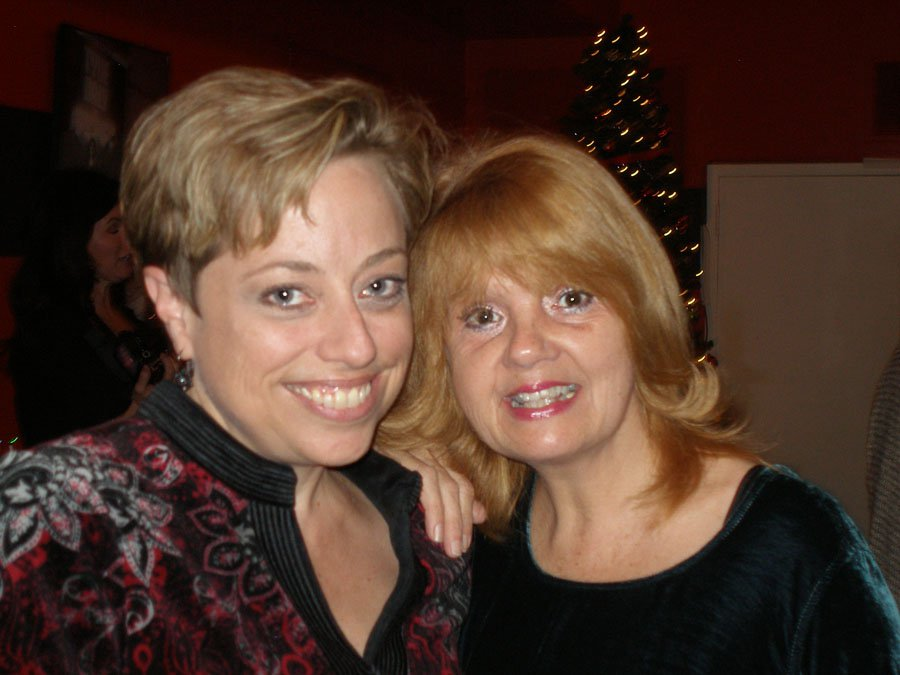 Happy birthday today to Annie Golden! 