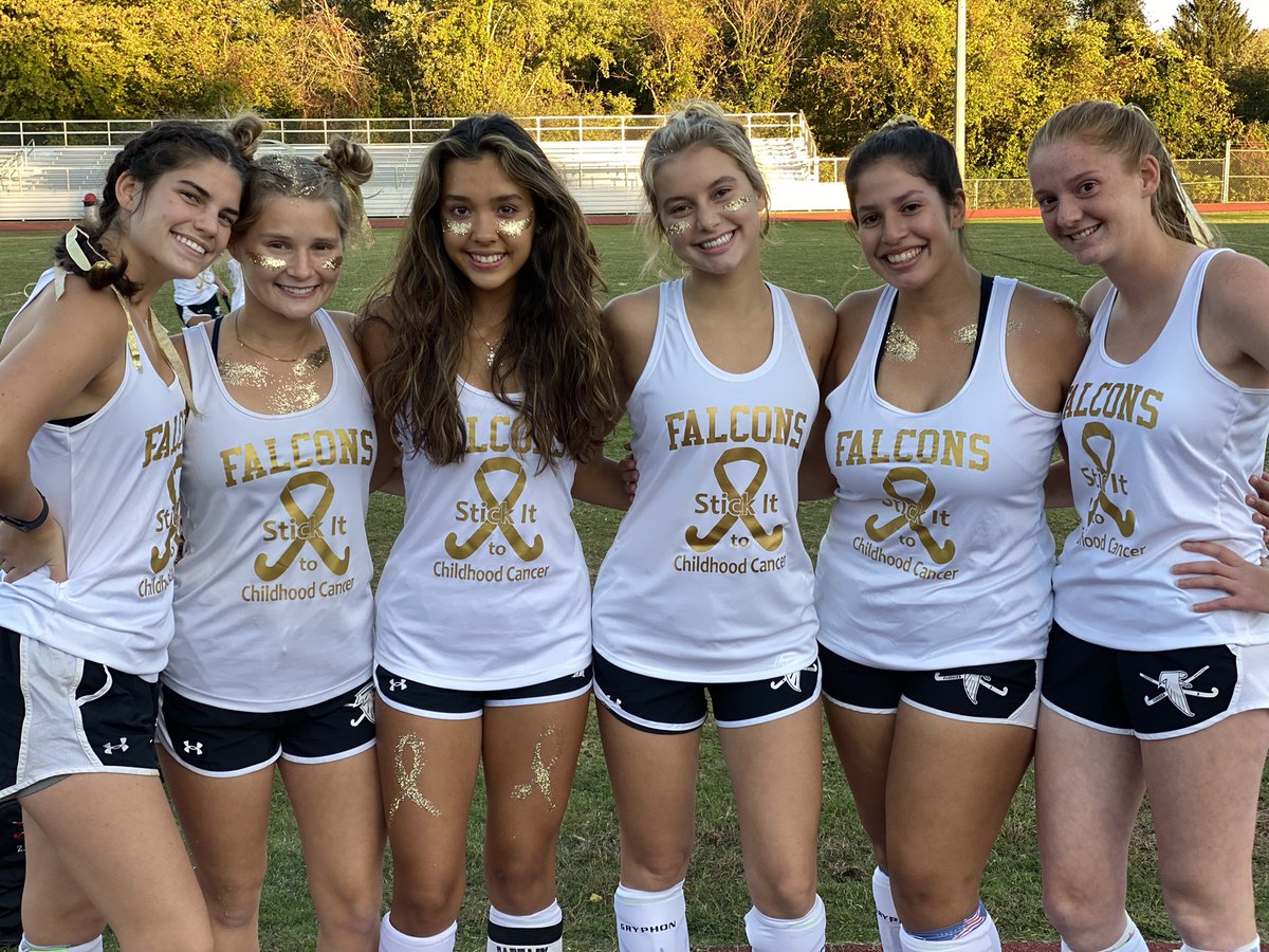 These girls brought home another W in OT!!! Tied for first place in the district!! ✨🏑🏆