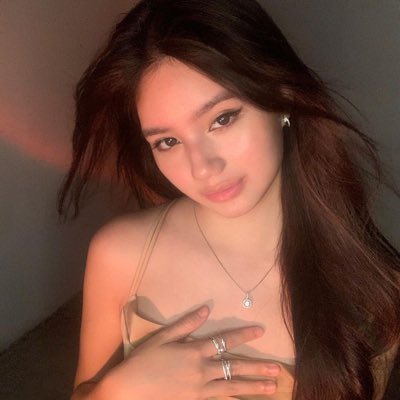nandaasyint's tweet photo. #NewProfilePic https://t.co/wbUzqz1wFN
