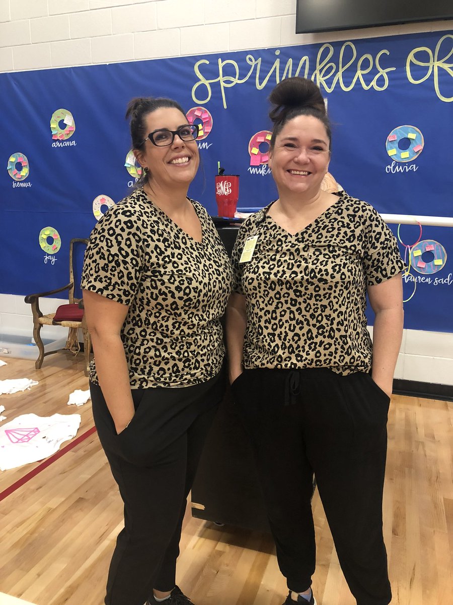 DawsonHighSchl's tweet photo. #TwinningTuesday https://t.co/a0Mz2d5Qr9
