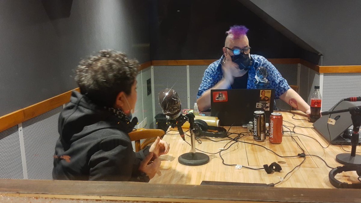 fabianjaraokei's tweet photo. Ayer en #TemporadaDeKoalas por @fmlatribu con #PequeñoBambi y #ValeCini https://t.co/q1LLZbc8bH