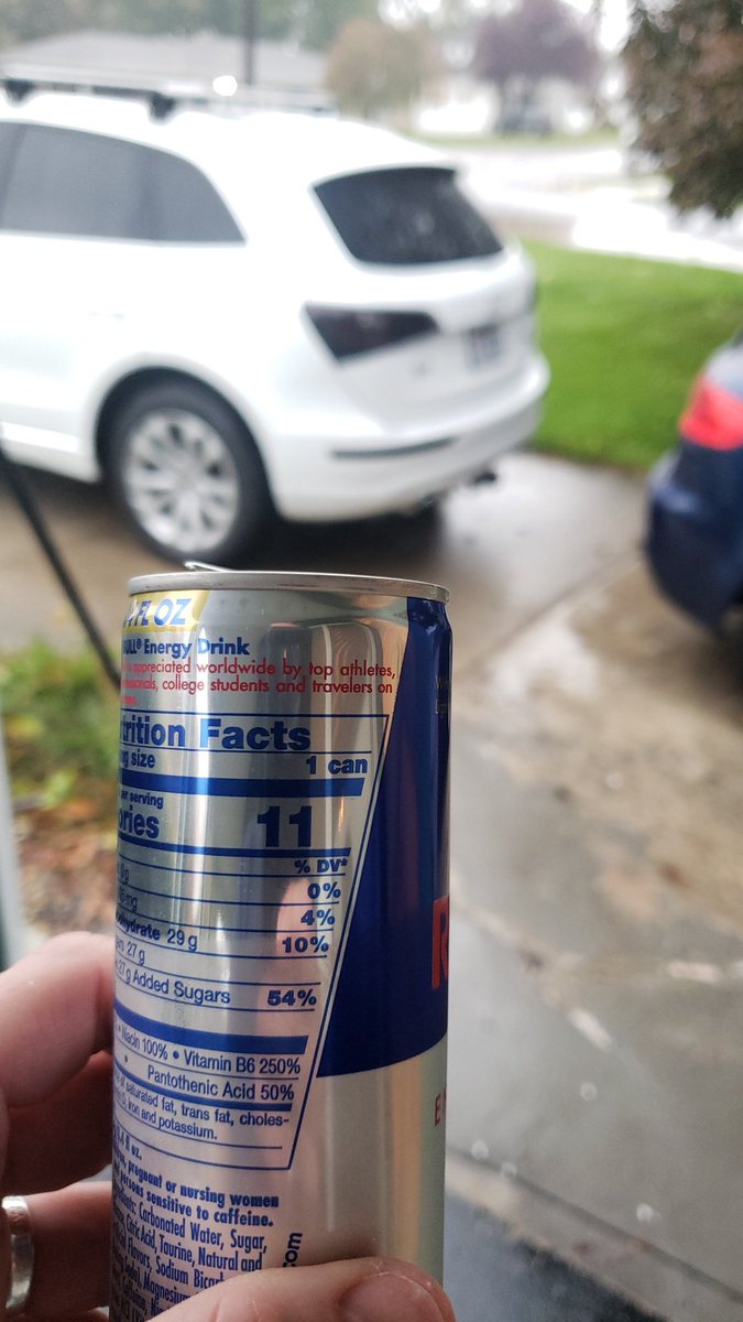 HodlDeDoge's tweet image. @redbull Are you guys breaking the laws of thermodynamics now?? Only 11 calories in this 8.4oz can?? Unbelievable. #manufacturingerror