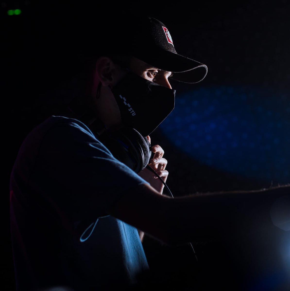 CuratedAudio's tweet photo. https://t.co/2OztItIfJR

Spanish newcomers Skorp and MUR present ‘Identity’ EP on Parallel Depth.

Maybe two of the best examples of Spain’s emerging talent join forces for a collaborative EP’s with two solo tracks and a collab between both for the new release series STU. https://t.co/JRJLv5T4We