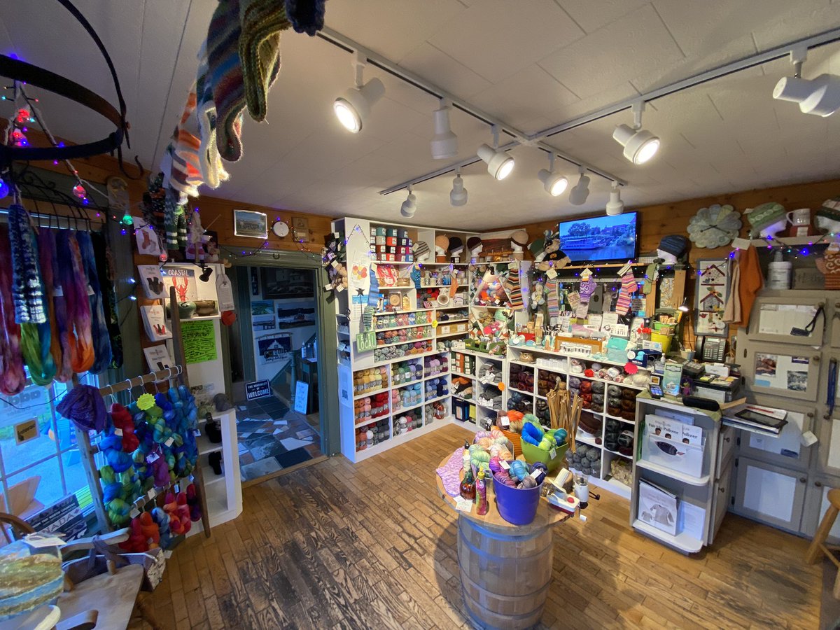 beckysknit's tweet photo. Come get your Fibre Supplies &amp; Get Clickin’… Christmas is a Comin’ @Campaignforwool @VisitShelburne @VisitNovaScotia https://t.co/165j33G0vL