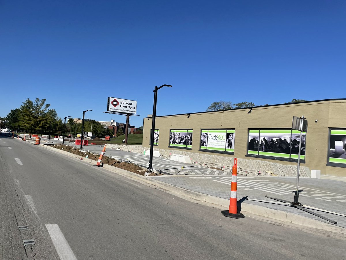 ConnectOurCore's tweet photo. @PatrickLHenry Took a gander at #townbranchcommons last weekend— loved seeing it grow!!! Huzzah to ya. Now… for Louisville’s Urban Patheay Connector - hey @Downtown_Lou @Streets4Peeps @DevelopLou https://t.co/JmGQYX4UzZ