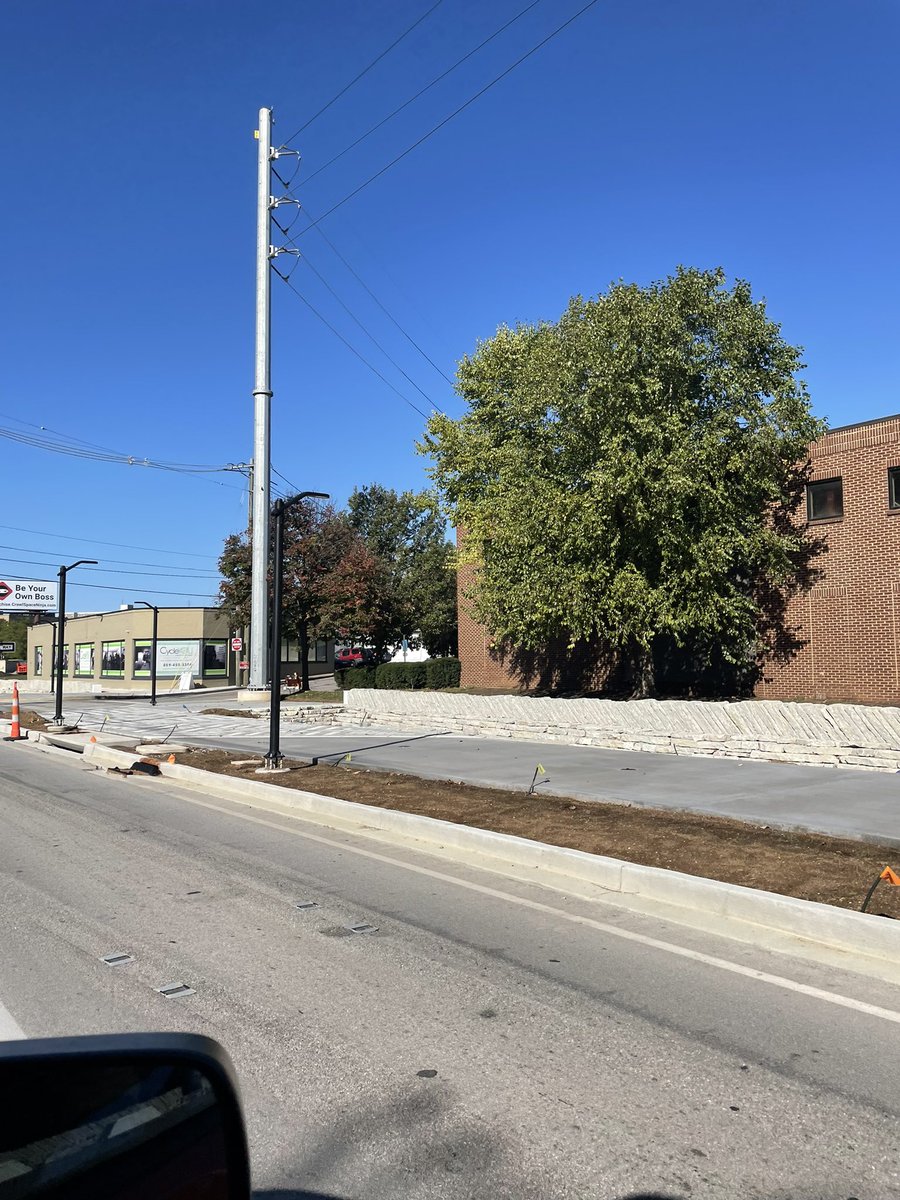 ConnectOurCore's tweet photo. @PatrickLHenry Took a gander at #townbranchcommons last weekend— loved seeing it grow!!! Huzzah to ya. Now… for Louisville’s Urban Patheay Connector - hey @Downtown_Lou @Streets4Peeps @DevelopLou https://t.co/JmGQYX4UzZ