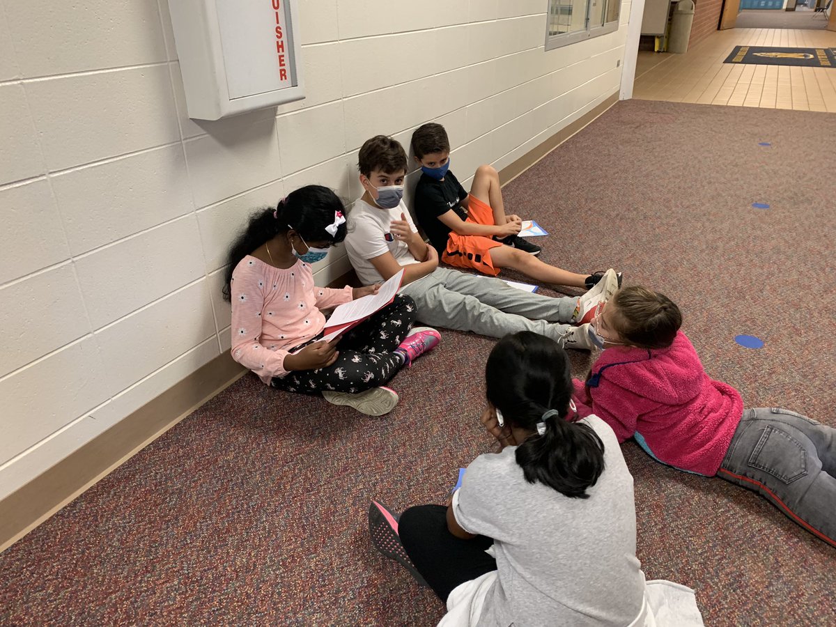 mrs_smith102 tweet media