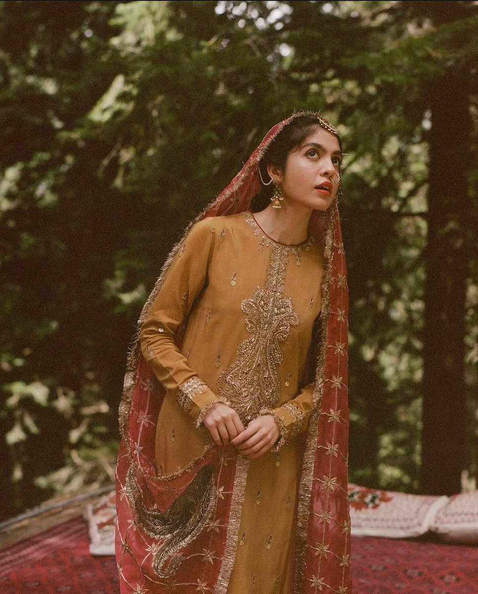ripembr's tweet photo. a desi wedding in the woods is all i stan https://t.co/pqgeuD79pv