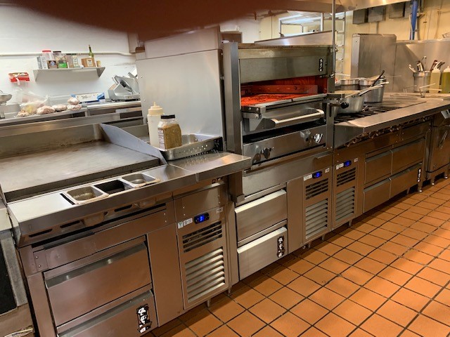 TriMarkUSA's tweet photo. Carmine’s Ybor has a beautiful new Montague cooking line up, complete w/ the Radiglo Steakhouse broiler w/ top sear plate. The TriMark installation team went to work removing the old cook line and installing the new in 1 day! #TriMark #Florida #Restaurant #Kitchen #KitchenDesign https://t.co/3ZsNutALQV