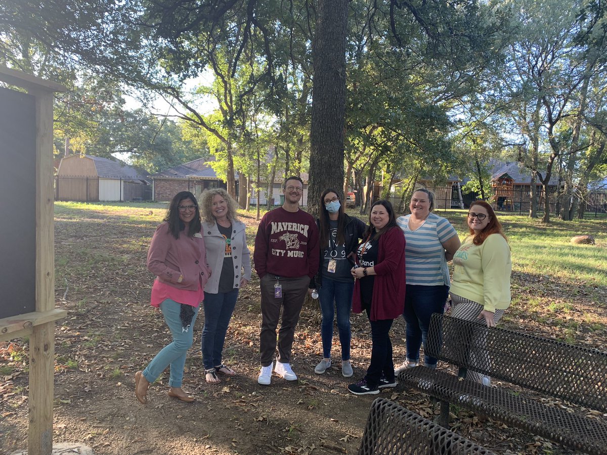 BTeeterStoczEDU's tweet photo. The @CTMSWolfWay math team went on a nature walk during our mindfulness PLC today. It was a beautiful morning to get fresh air! I have been here for 10 years and never visited this area. It would a great place to bring Ss to work outside! @TheMrsMagana @slespetty @uhingCTMS https://t.co/v0ohRHuoEI