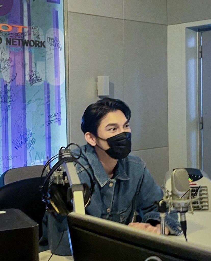 Mewcanada21's tweet photo. IG: met107fm
Update 🗓OCT 19.2021
Please like ❤️
Comments 💬 and share
🔗 https://t.co/jVG3WU8E8d
🔗 https://t.co/iNkqw53zFD
#METMSS
#มิวศุภศิษฏ์
@MSuppasit
#MewSuppasit
#MEWCAN https://t.co/6hMnK8qFlr