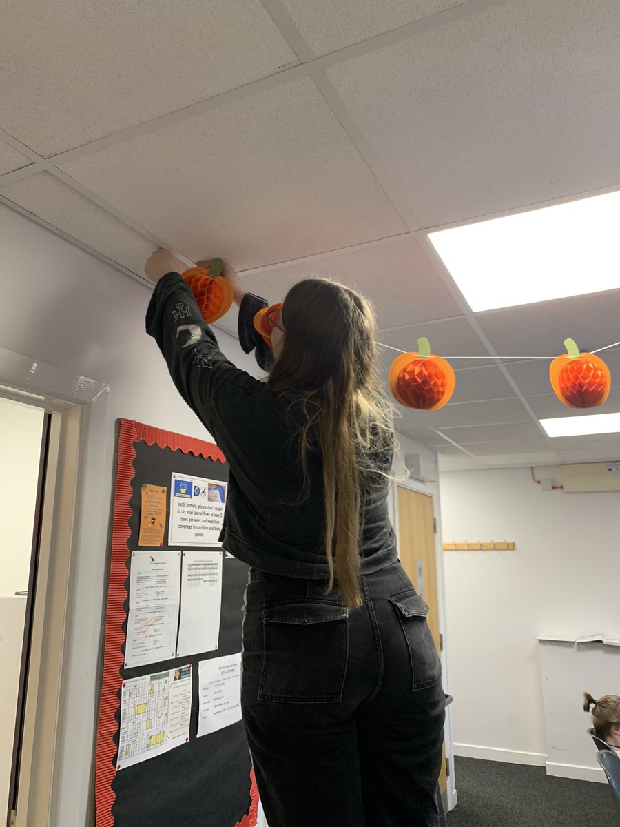 Lavington Sixth Form Campus tweet media