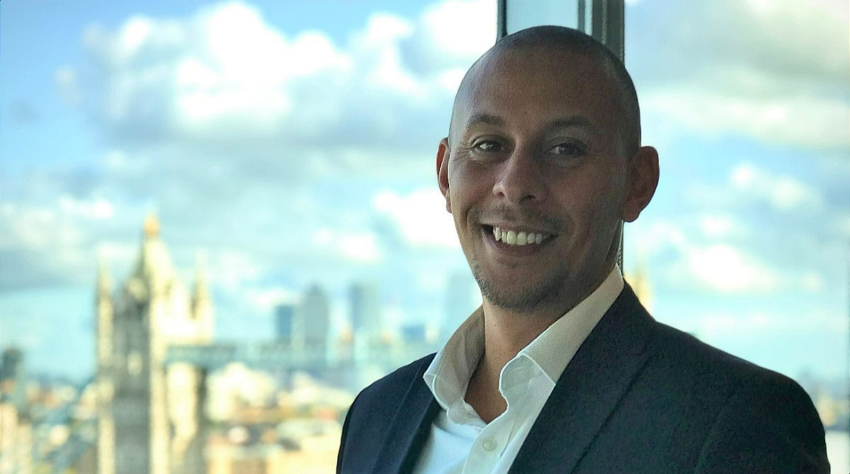 UKGovPropAgency's tweet photo. We welcome Louis Roberts as our new Deputy Director for Workplace Service Delivery. Louis has more than two decades of experience in the UK property industry,  working with global brands across the private sector. Read more https://t.co/KH65O42a3a #transformingcivilservice https://t.co/sFtSRJ1QSu