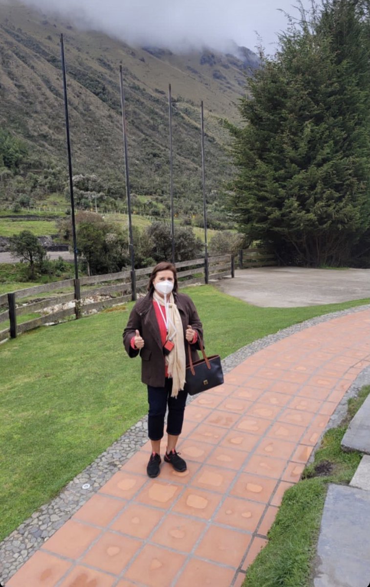 EasyFlowUSA's tweet photo. @roxanavmaquilon wore her Easy Flow on a hike in Ecuador. Our device helped her breathe when she traveled in high elevation areas.

https://t.co/GrESeWhv2X

#easyflow #easyflowusa #easyflowmask @easyflowec https://t.co/dN0wbHhRJj