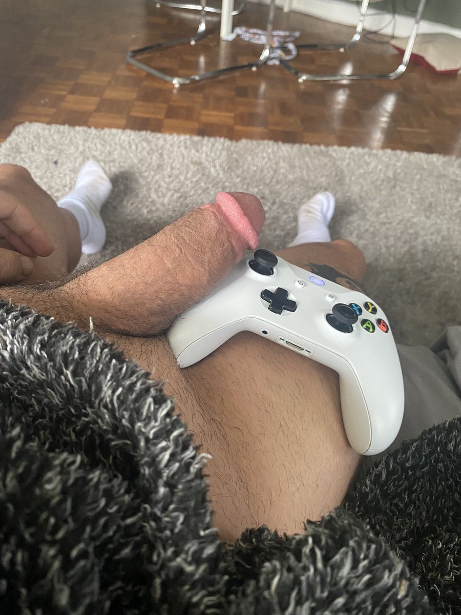 Jimjam93's tweet photo. Suck my dick while I’m playing Xbox 😈 

Link in bio 

#onlyfans #onlyfansgays #TrendingNow #circumcised #cutcock #cum #wanking #blowjob #LinkInBio #ukgay https://t.co/15TVCCGZ18