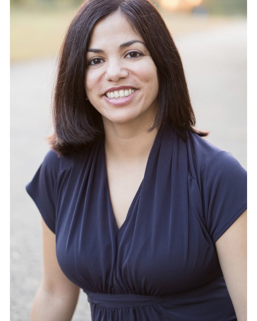 WritingArtsClub's tweet photo. “As much as I hate to admit it, books have limitations. Over.”
- Daisy Hernandez, A Cup of Water Under My Bed: A Memoir #hispanicheritagemonth🇲🇽 #writersandauthorsunite #tellitalltuesdays #rowanwritingartsclub #rowanuniversity https://t.co/oVtl19fQuj