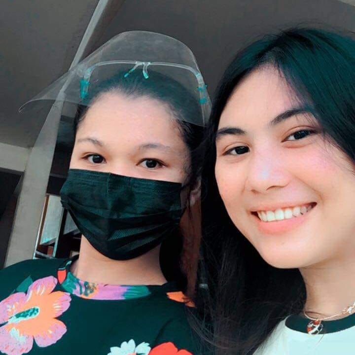 iamcrstine's tweet photo. life is beautiful, friendship is better! https://t.co/uvhgIpAAKR