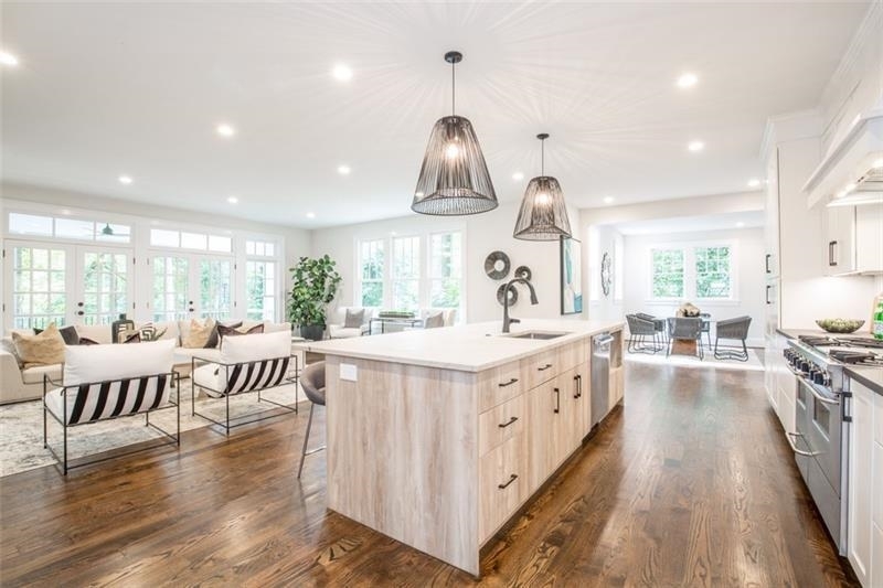 TheHomeBoyRE's tweet image. Loving the light in this listing 🏡

#decaturrealestate #metroatlantarealestate #buyahome #sellahome #thehomeboy #markusbutts