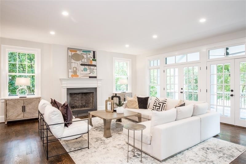 TheHomeBoyRE's tweet image. Loving the light in this listing 🏡

#decaturrealestate #metroatlantarealestate #buyahome #sellahome #thehomeboy #markusbutts