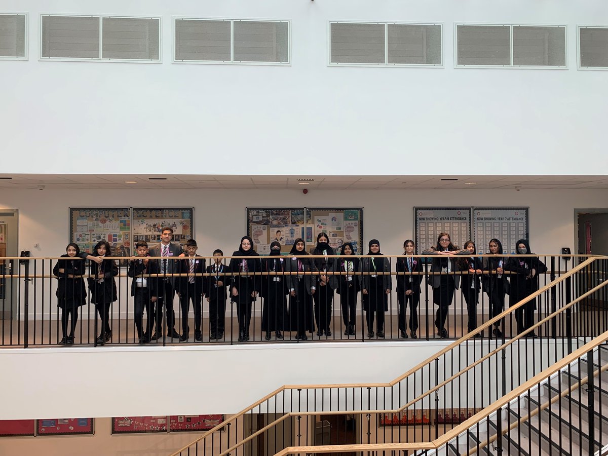 Starbank School tweet media