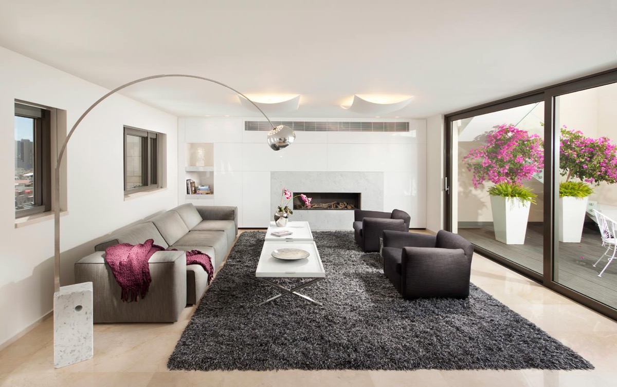 stagedhomescom's tweet photo. 51 Floor Lamps for Your Living Room – Stylish Illumination Awaits https://t.co/zG0vp1LZzZ #home #staging #business https://t.co/3ewd4DXqh4