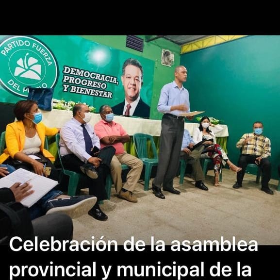 VillalonaAlejan's tweet photo. Asamblea provincial en #sanpedrodemacoris #FuerzaDelPueblo #LaFuerzaDelPueblo #fuerzaDeportiva #FPComunica #RumboAlMillon #felipepayano https://t.co/vfBVoHg79y