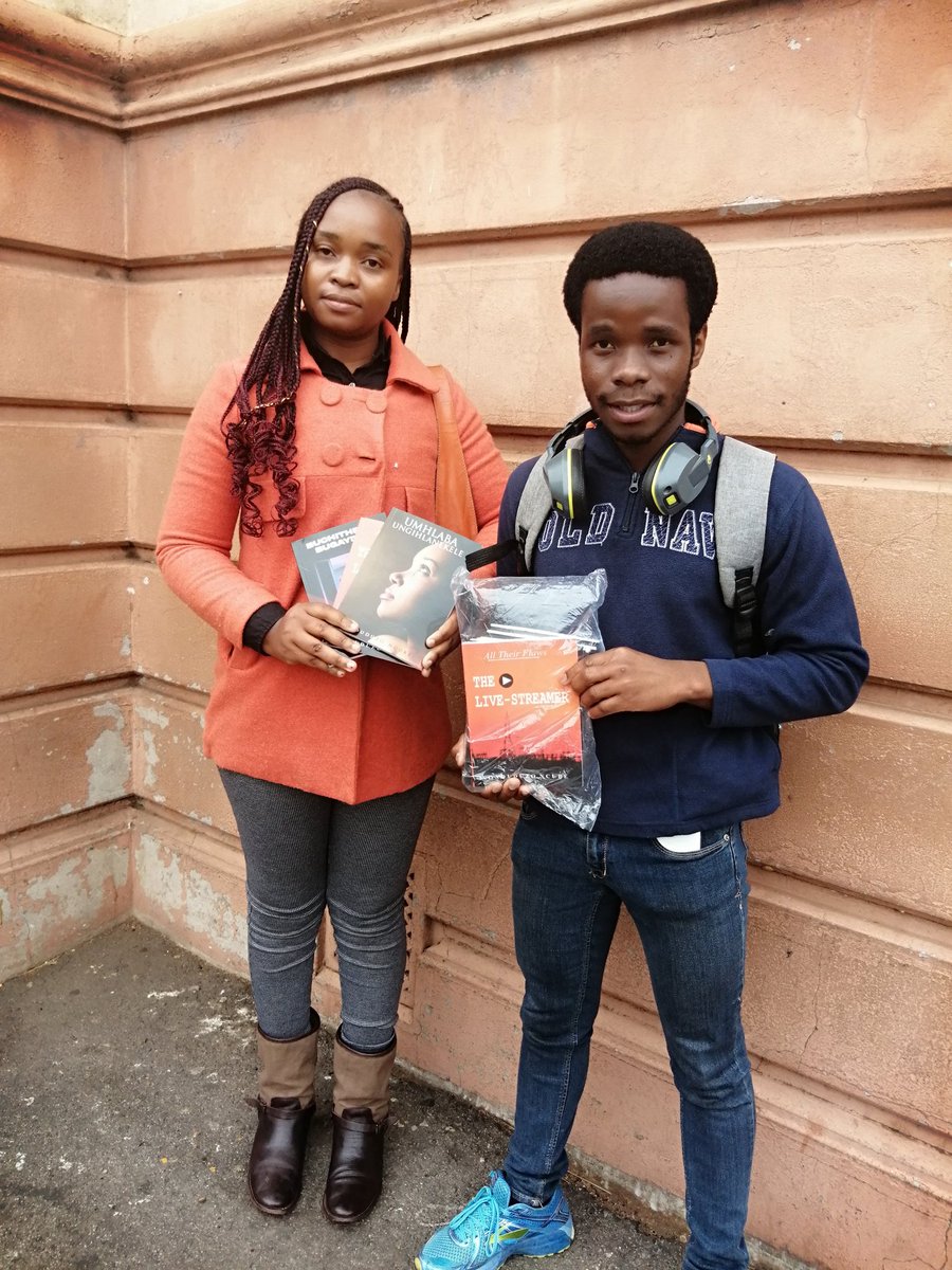 nonduduzo_ncube's tweet photo. I'm glad that I have just delivered 10 copies of my books to @MinireadsZW

#UmhlabaUngihlanekele
#BuchithekaBugayiwe
#AllTheirFlawsTHELIVESTREAMER https://t.co/ZIm9DqM2qW