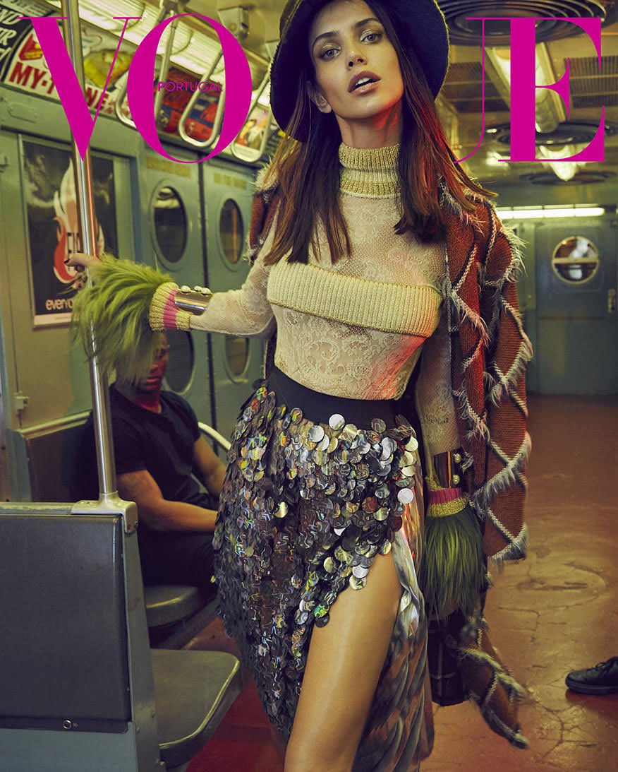 worlds_moda's tweet photo. #editorialsWM (1/3)

#VOGUEPORTUGAL,
January 2017.
By #AnLe

⬇️More in the next post⬇️
#AmandaWellsh https://t.co/5UmH51xjMS