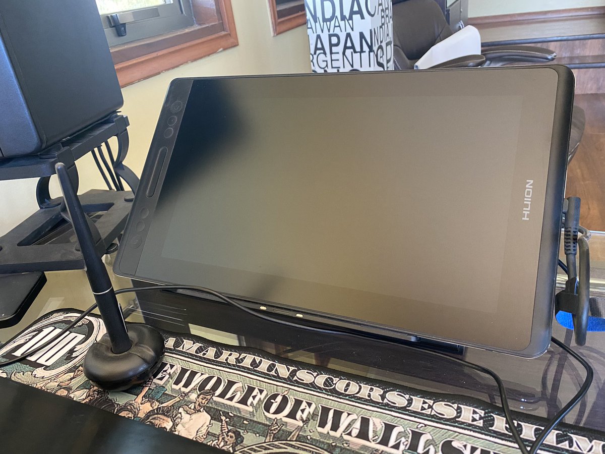 DeeplyHandly's tweet photo. This is my place of work. Very good tablet for drawing 😁 https://t.co/GIkyRF5a4S