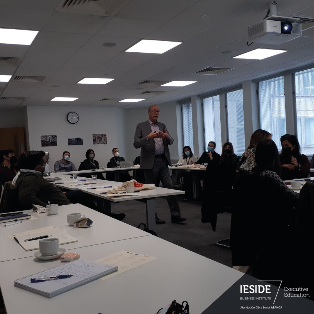UIEuniversidad's tweet photo. Yesterday, our #ExecutiveMBA Students started a new adventure at @LSEnews in company of Begoña Jamardo Suárez.
During these days, they will be enjoying the International Week at this institution.
#IESIDE #LSE #London #IESIDEInternational #ExecutiveEducation https://t.co/q16rcMxnZE