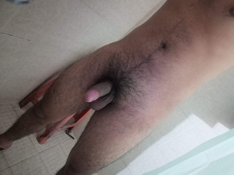 ADwigth's tweet photo. Heteeo guapo si quieres ver su rostro por DMI https://t.co/vJahbn9Uuy