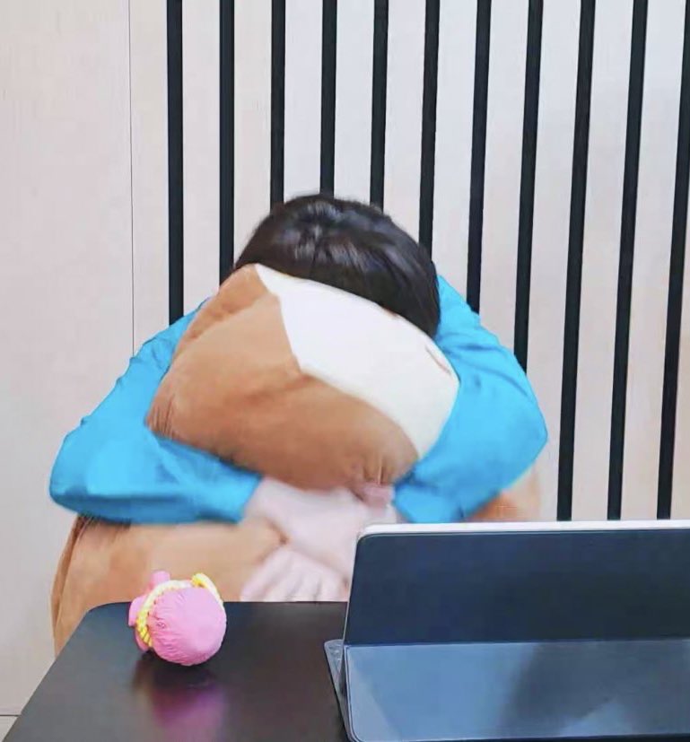hueningkaihours's tweet photo. his precious plushies

#HUENINGKAI #휴닝카이 @TXT_members https://t.co/uKeG4xGmGT