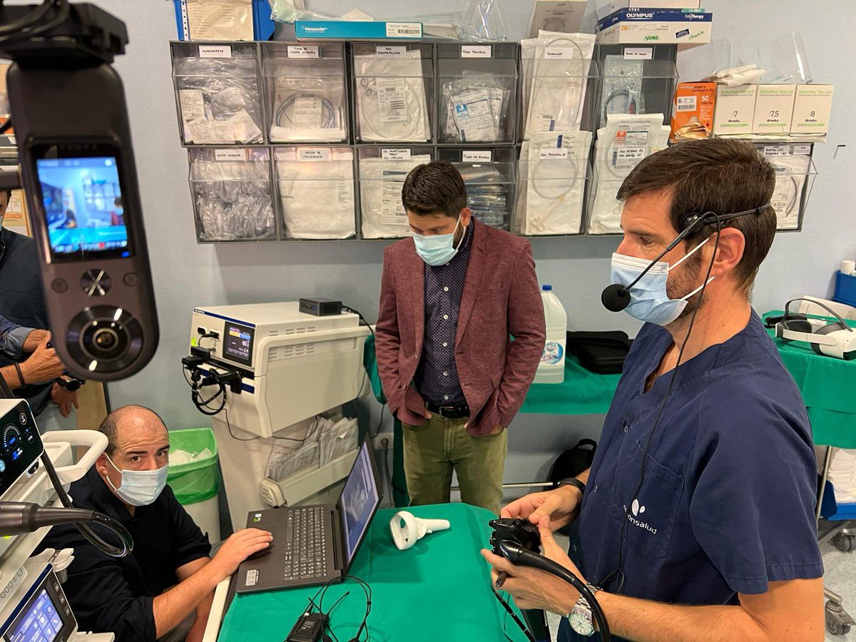 Pedro_Roson's tweet photo. Ultimando el montaje del Malaga VR live.., apuntate!! @SEEDendoscopia @ESGE_news @quironsalud https://t.co/vSvTsCgD13