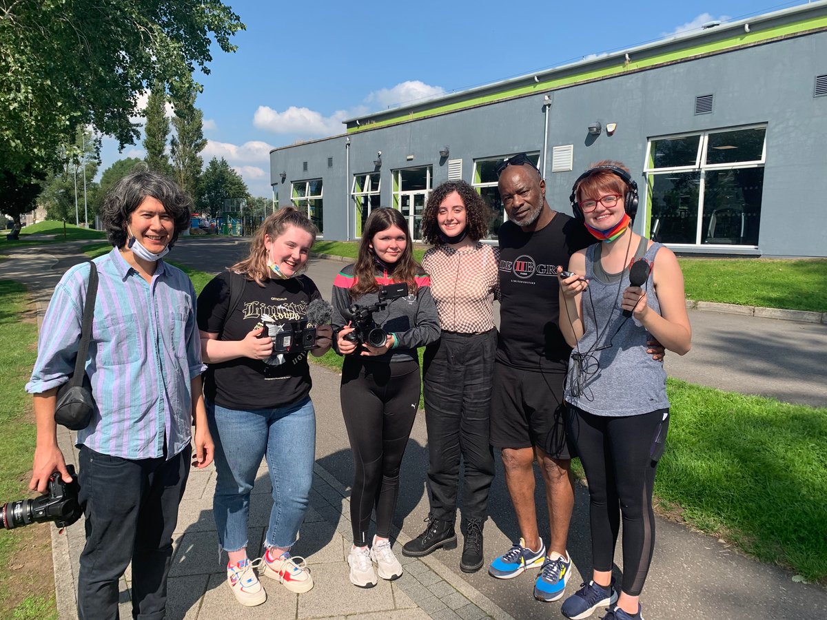 riofoundation's tweet photo. Good luck to all the young people who graduated from our #YouthinAction programme in @fermanaghomagh and are presenting to local councillors at the Democracy Week event in Omagh this evening- very proud of you all 👏 https://t.co/jmlwELgbvt