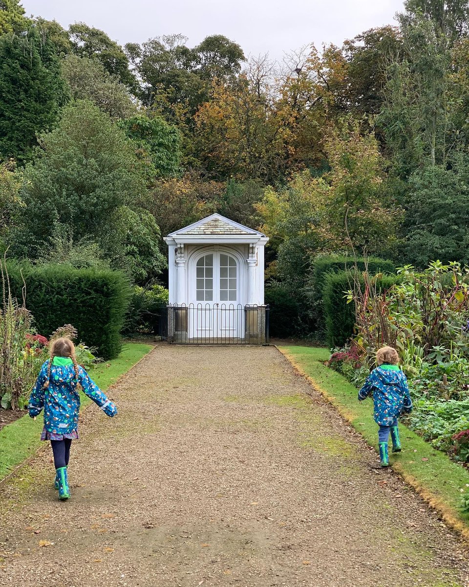 LothertonHall's tweet photo. As the colder weather sets in, come and experience Lotherton in all its autumnal glory🍂 🍁
#Lotherton #LothertonHallGardens #LeedsWalks #LeedsViews #LoveLeedsParks https://t.co/fwZ6JmktgO