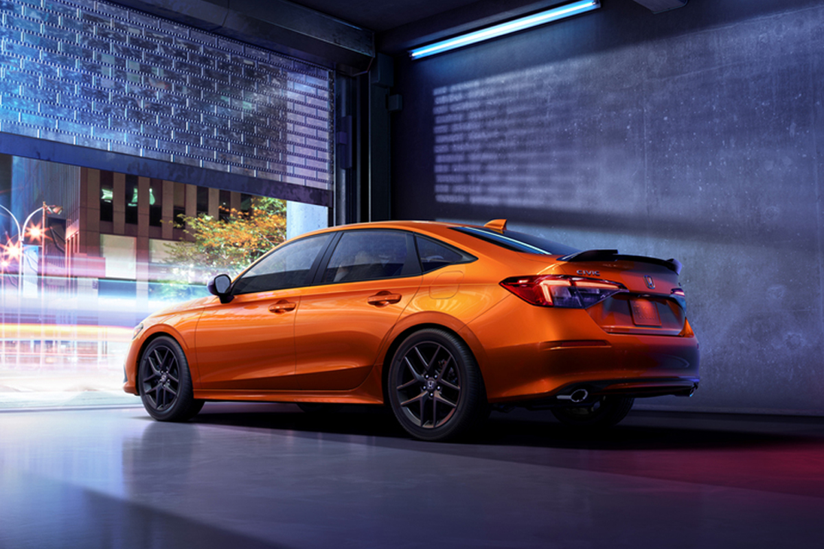 HondaCanada's tweet photo. Get your gas & clutch socks ready, the all new Civic Si is almost here.
https://t.co/SSdsIV9VHo
#honda #civic #Si #sportinjected https://t.co/gQAB5b94tJ